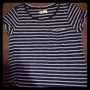 Hollister t shirt